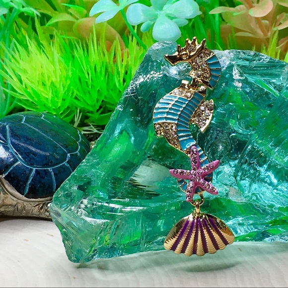 Enamel Seahorse Earrings with Rhinestones - Picture 5 of 8